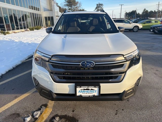 Used 2025 Subaru Forester Premium image 2