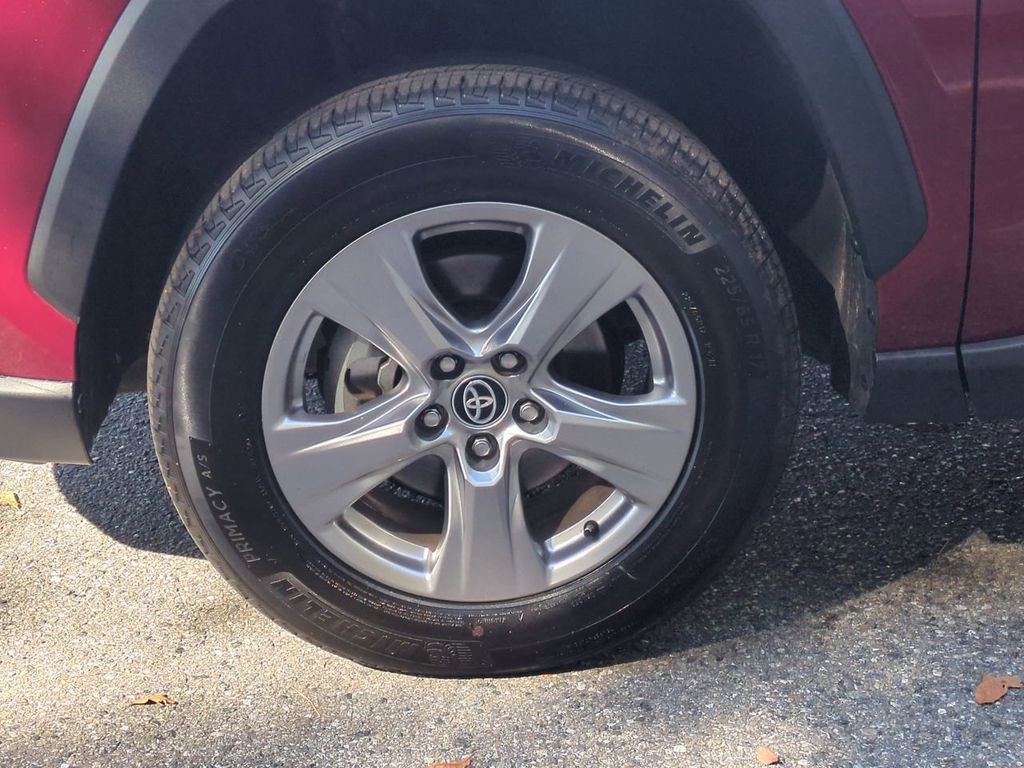 Used 2023 Toyota RAV4 XLE image 11