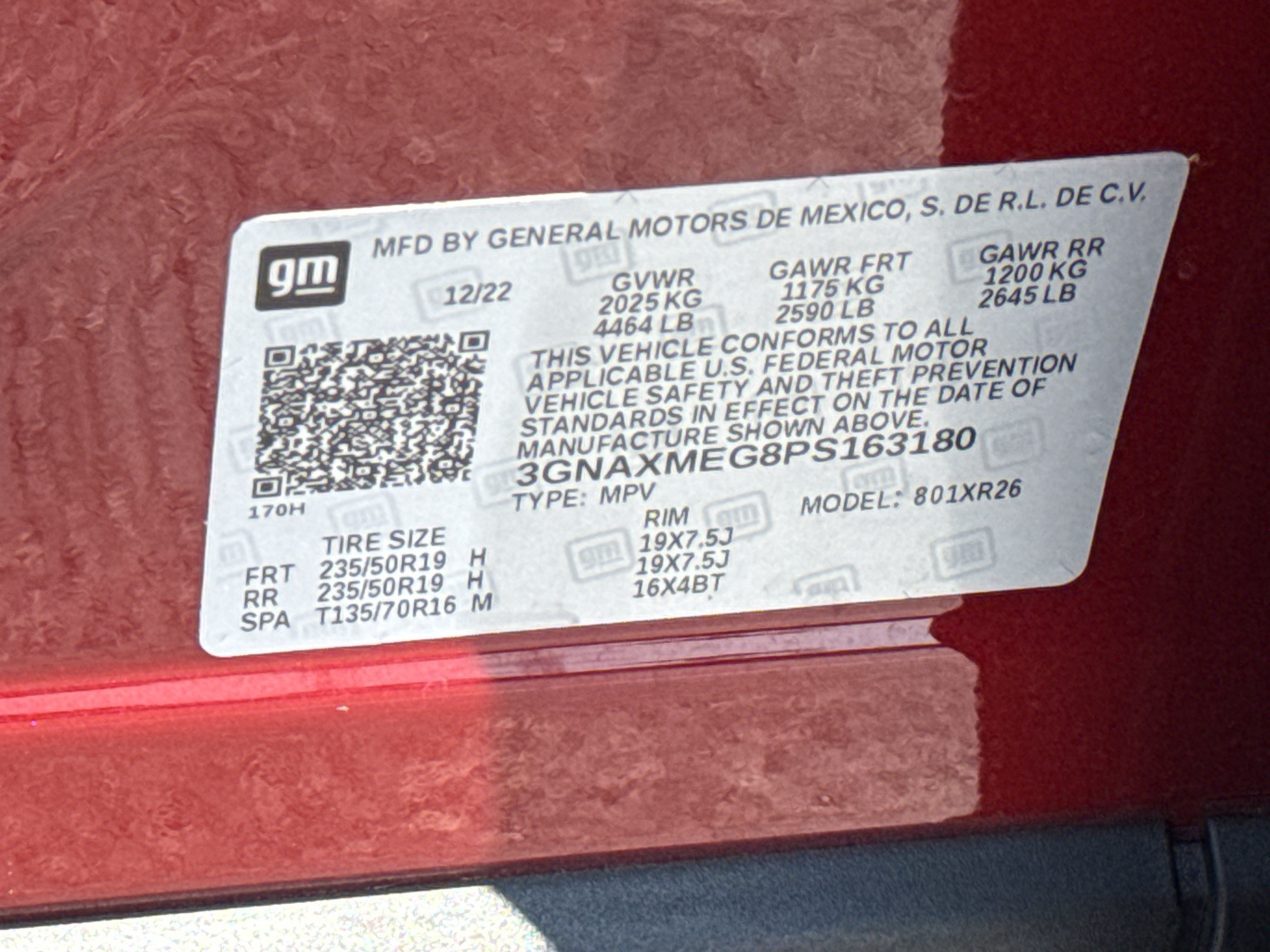 Used 2023 Chevrolet Equinox RS w/ RS Leather Package FWD image 3