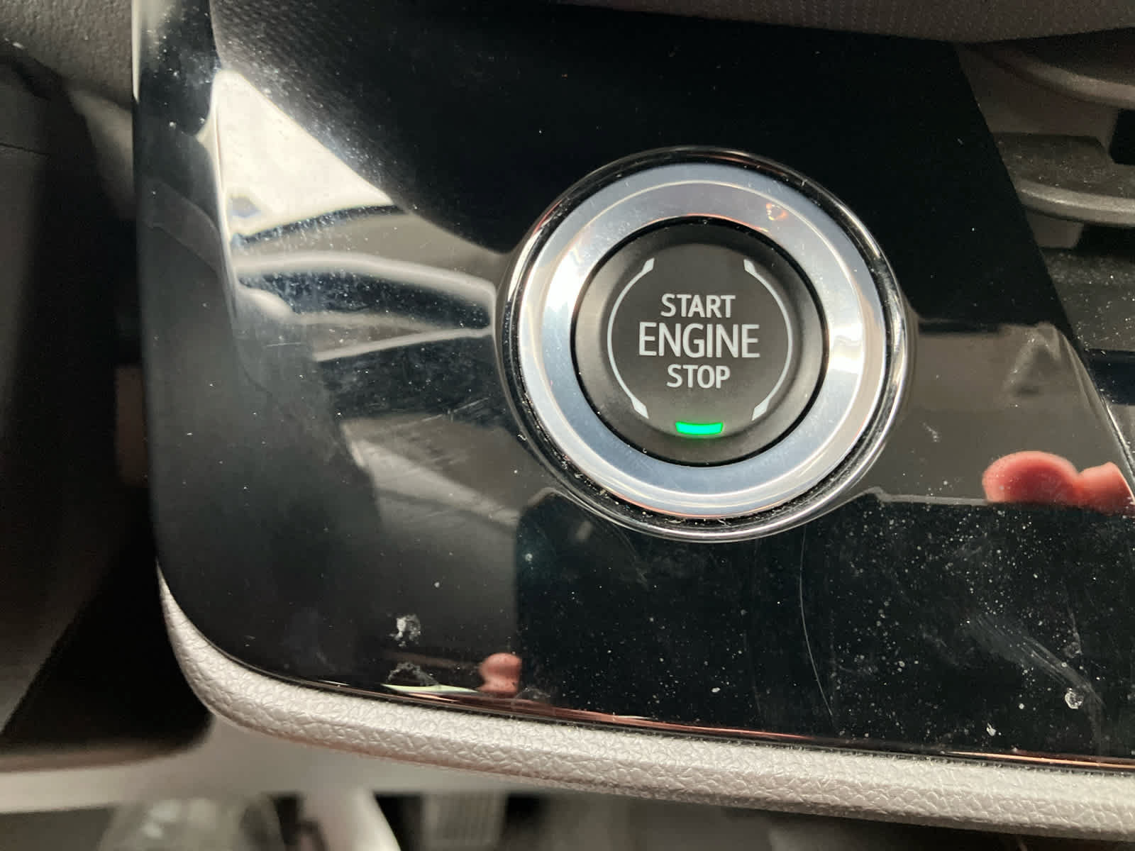 Used 2024 Buick Envision Preferred AWD/4WD image 26