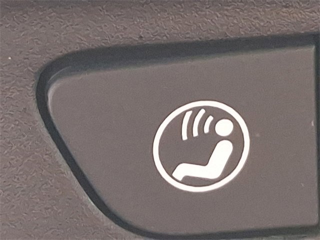 Used 2024 Chevrolet Blazer EV RS image 24