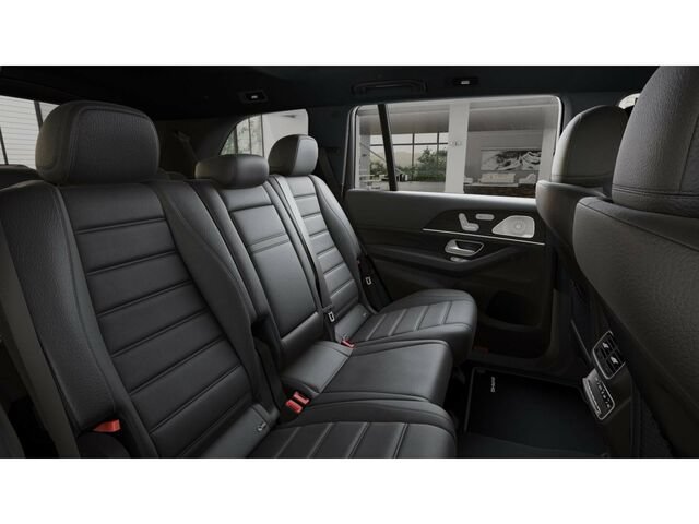 New 2026 Mercedes-Benz GLS 580 4MATIC image 6