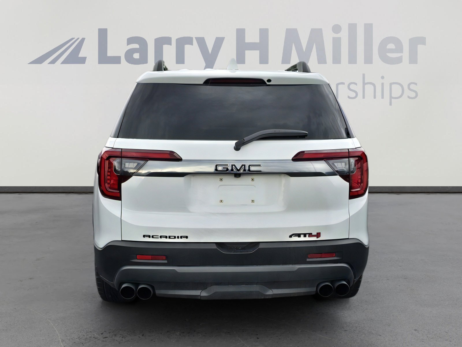Used 2023 GMC Acadia AT4 w/ Trailering Package image 4
