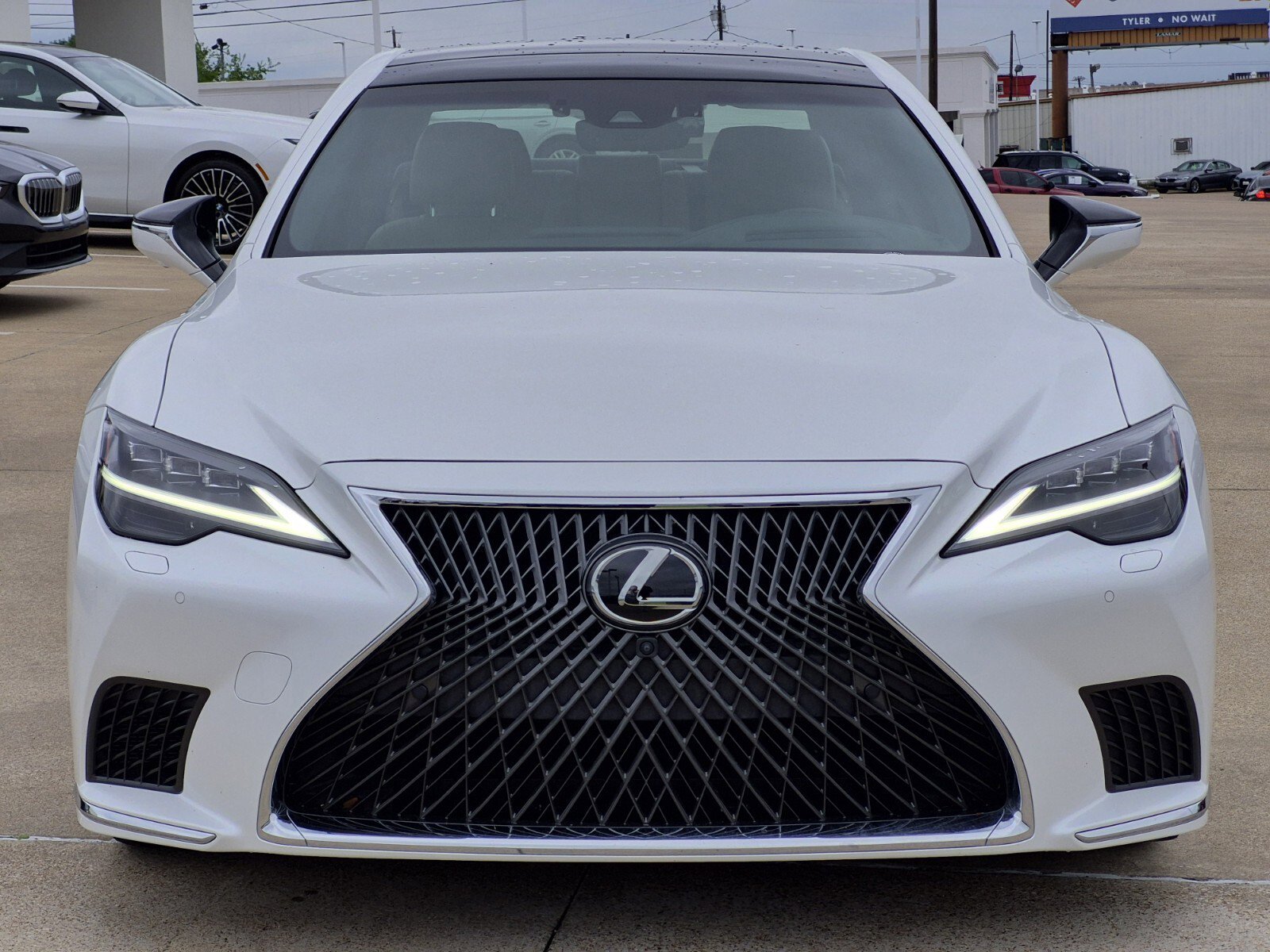 Used 2022 Lexus LS 500 w/ Interior Upgrade Package RWD image 2