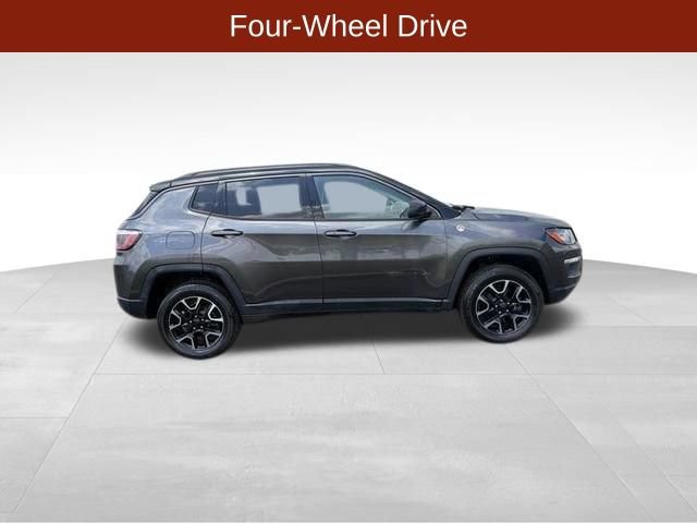 Used 2019 Jeep Compass Trailhawk AWD/4WD image 8