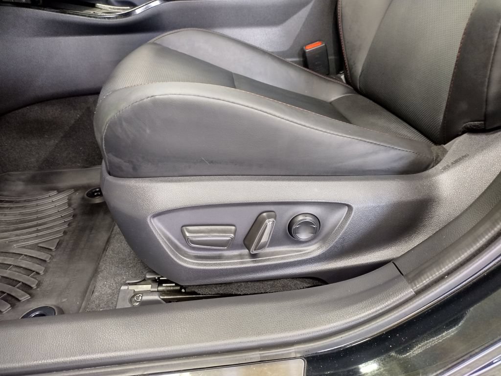 Used 2024 Toyota Prius Prime FWD image 19