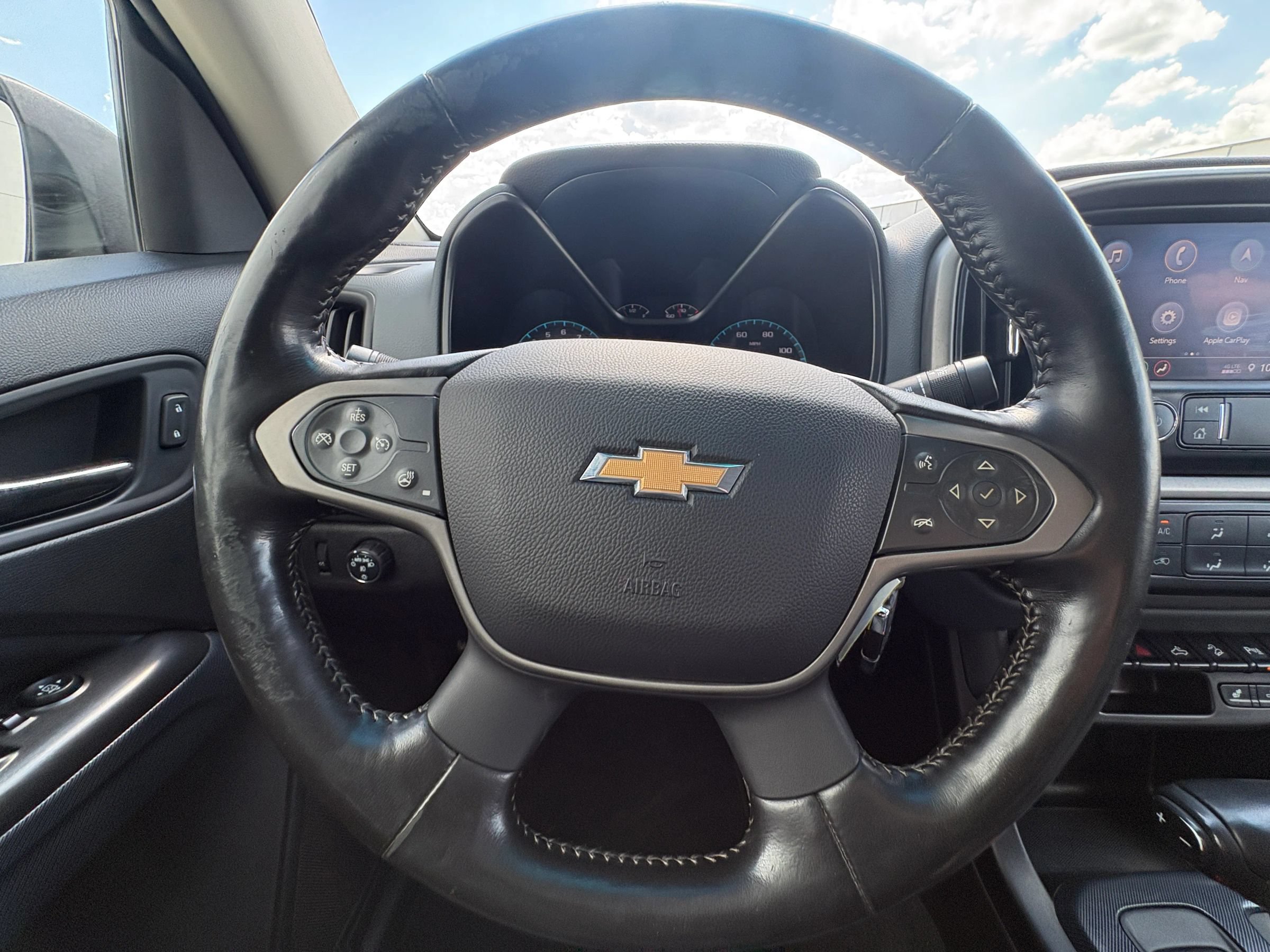 Used 2020 Chevrolet Colorado Z71 RWD image 10