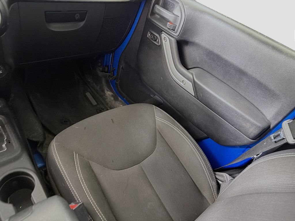 Used 2015 Jeep Wrangler Sahara w/ Connectivity Group image 22