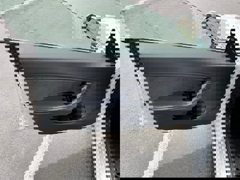 Used 2018 Tesla Model 3 Mid Range RWD image 19