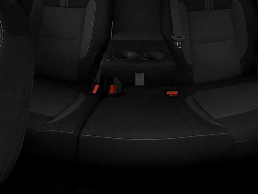 Used 2025 Chevrolet Blazer LT AWD/4WD image 16