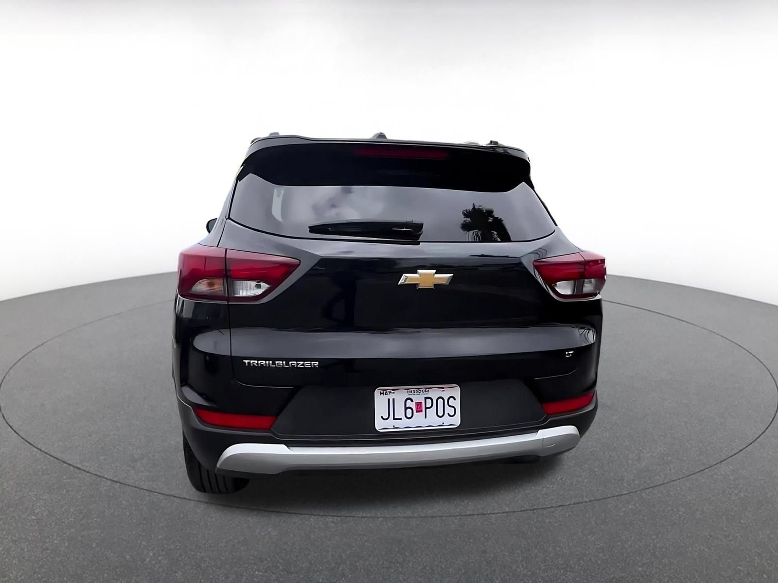 Used 2025 Chevrolet TrailBlazer LT FWD image 12