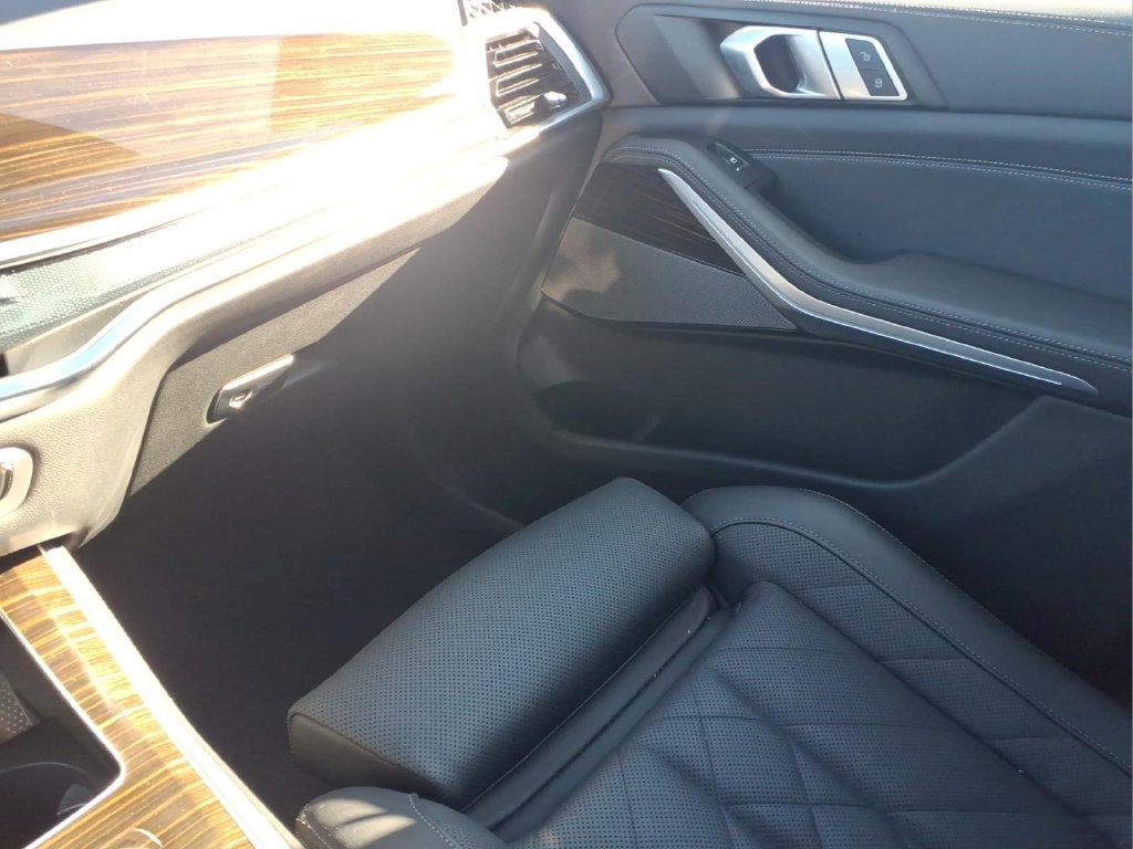 Used 2026 BMW X5 xDrive40i AWD/4WD image 22