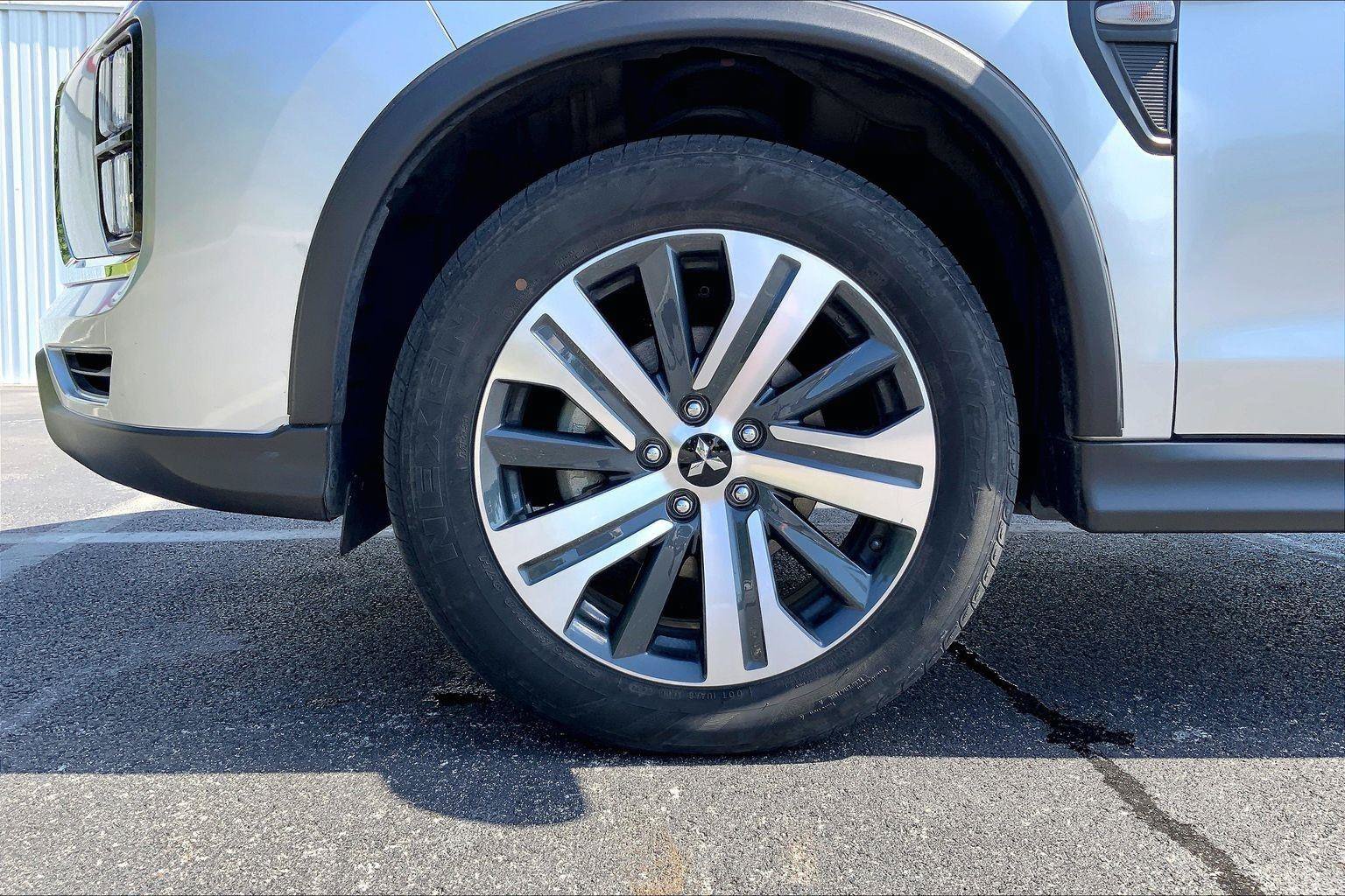 Used 2025 Mitsubishi Outlander Sport ES AWD/4WD image 7