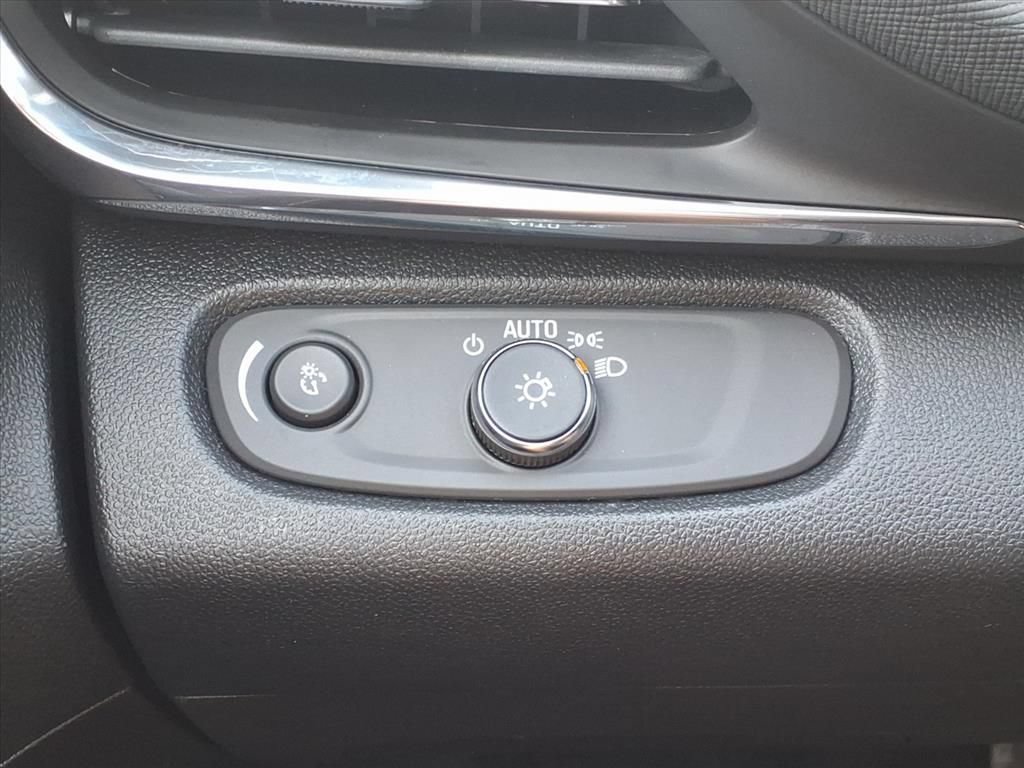 Used 2024 Buick Envista Preferred w/ Convenience I Package FWD image 20