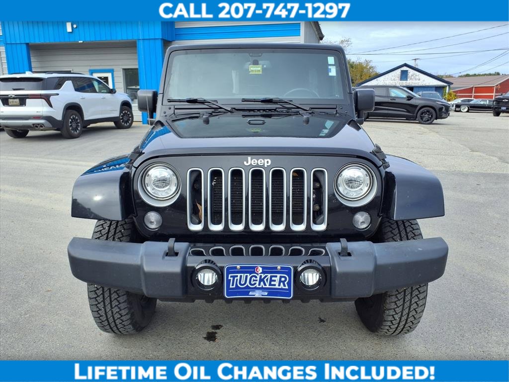 Used 2017 Jeep Wrangler Unlimited Sahara w/ Max Tow Package image 2