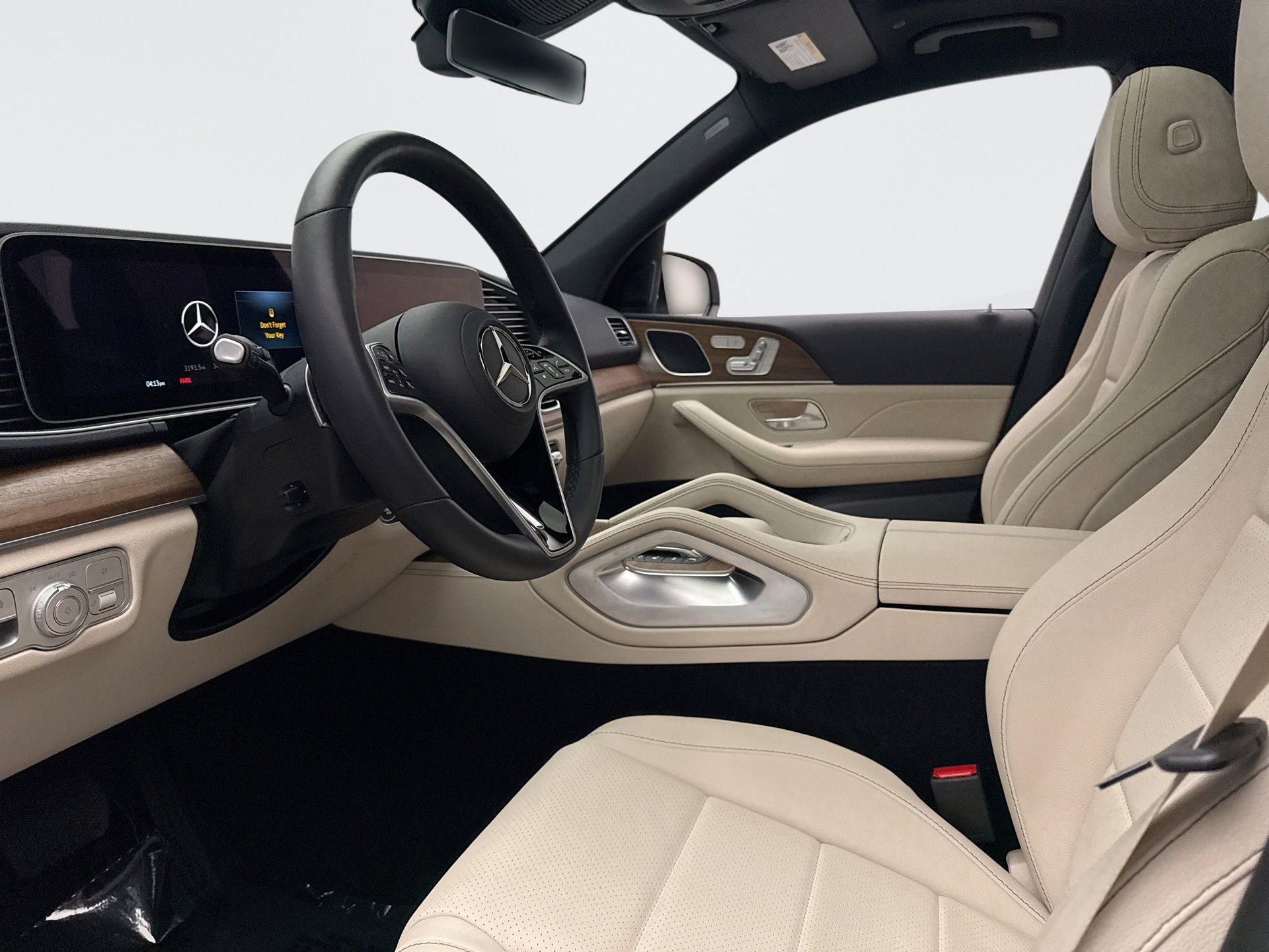 Used 2025 Mercedes-Benz GLE 450 4MATIC image 10