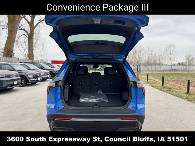Used 2025 Chevrolet Equinox RS w/ Safety and Technology Package AWD/4WD image 12