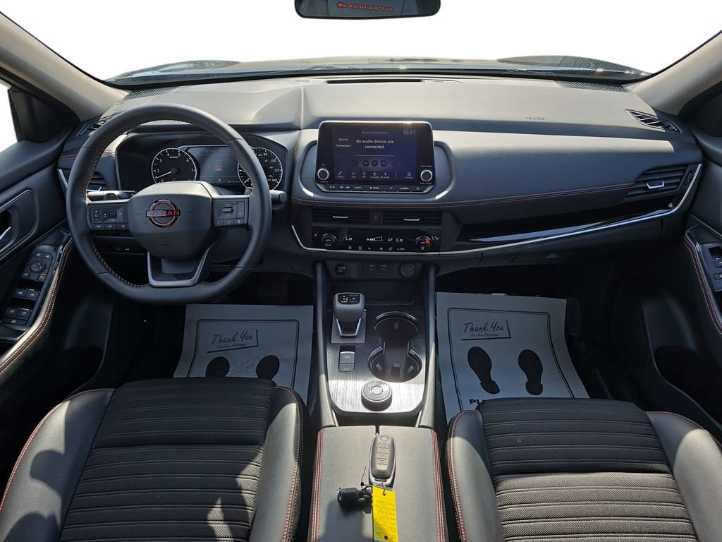 Used 2025 Nissan Rogue SV image 12