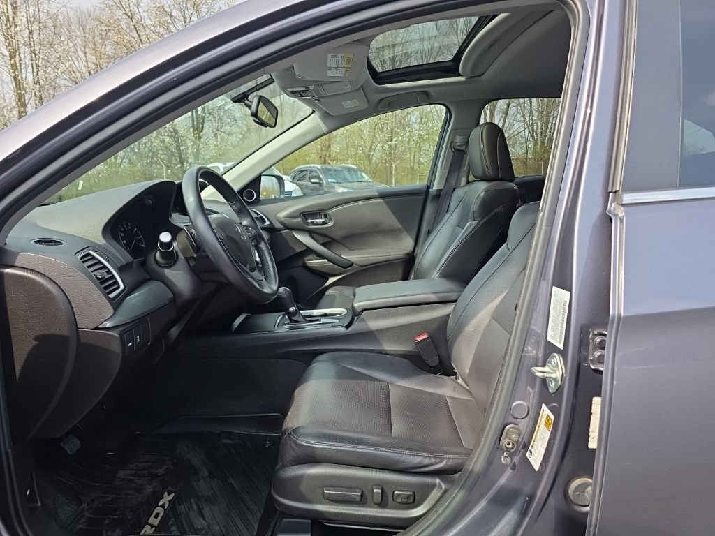 Used 2017 Acura RDX w/ Technology Package AWD/4WD image 14