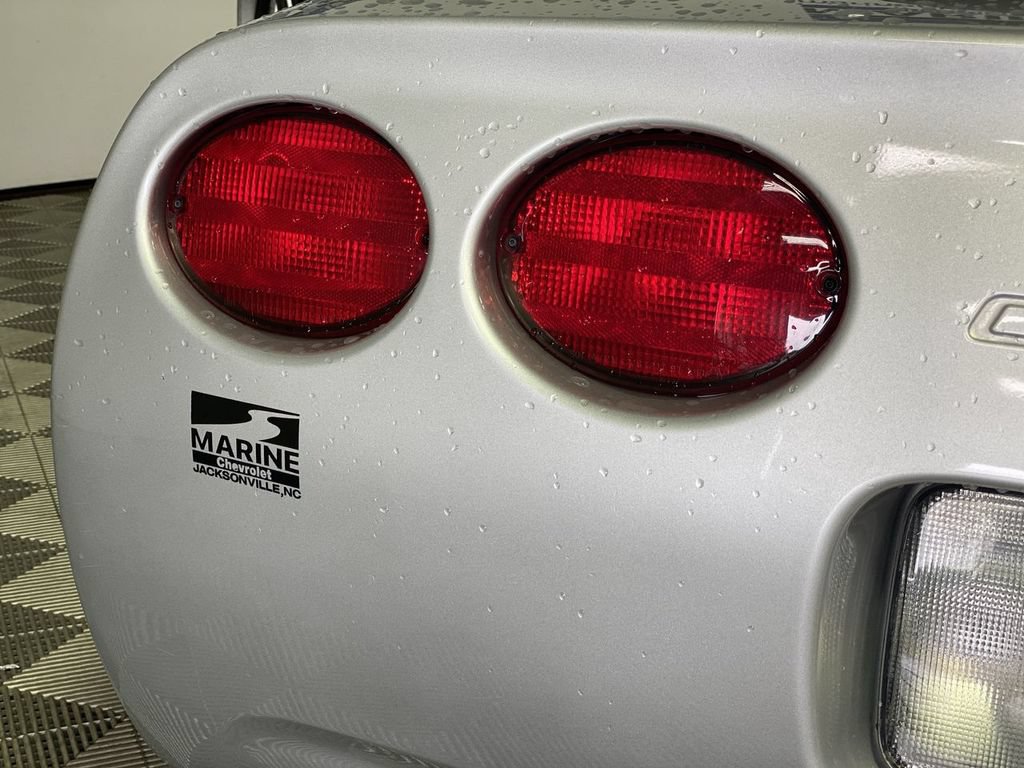 Used 2003 Chevrolet Corvette Z06 RWD image 32