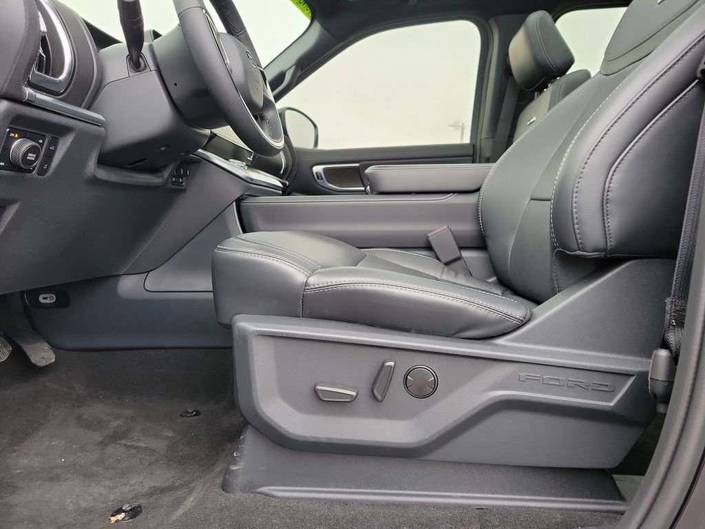 New 2025 Ford Expedition Max Platinum w/ Stealth Performance Package image 17