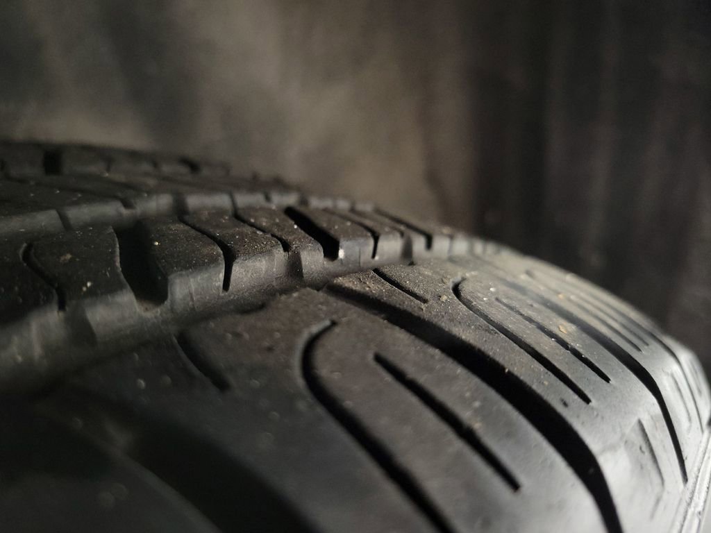 Used 2020 Toyota Camry LE image 11