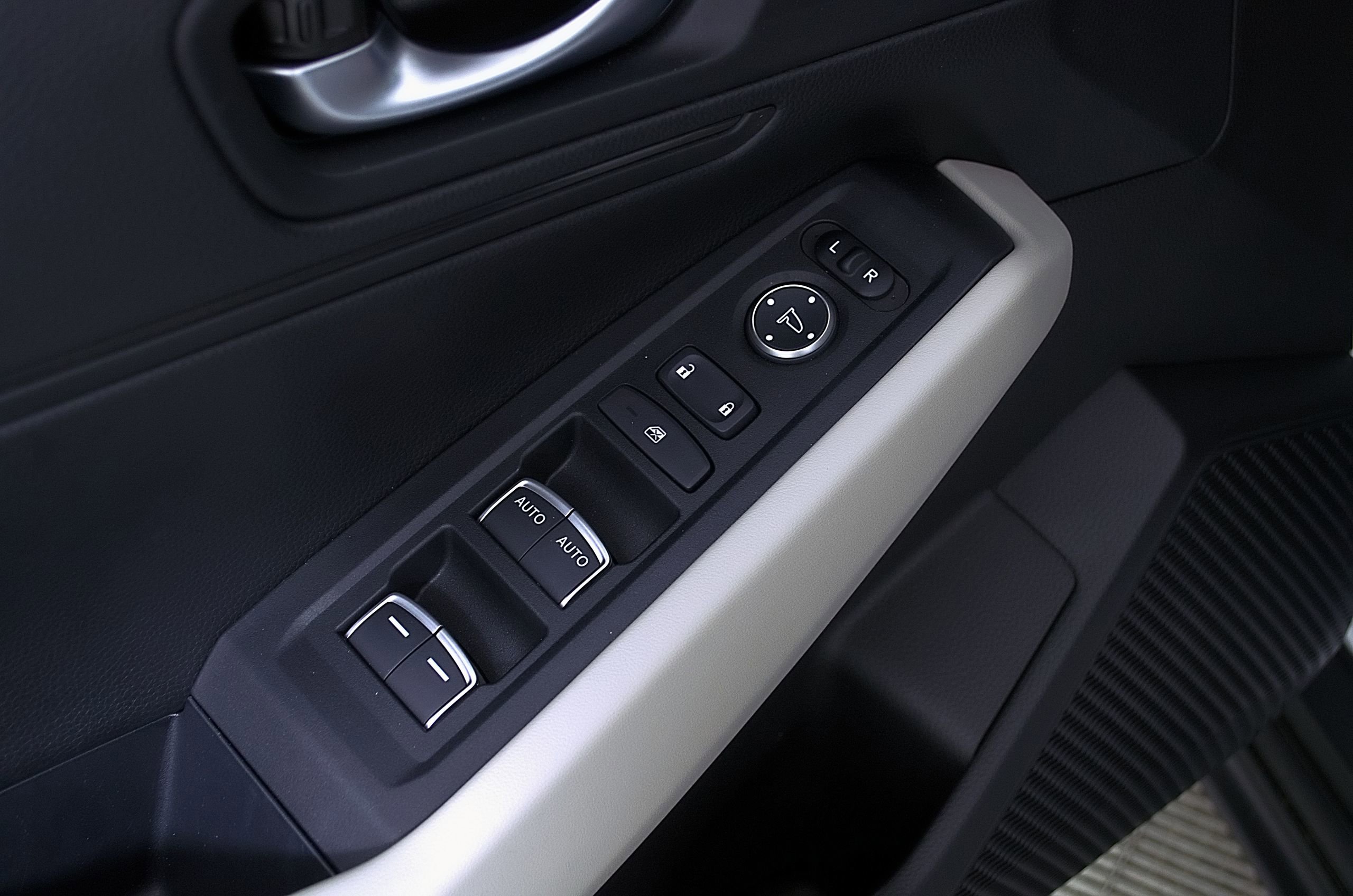 Used 2025 Honda Accord LX image 16