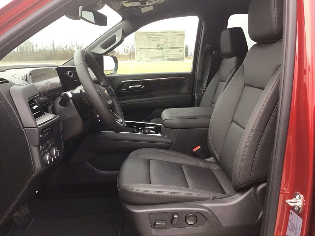 New 2026 Chevrolet Suburban LT w/ Comfort Package image 33