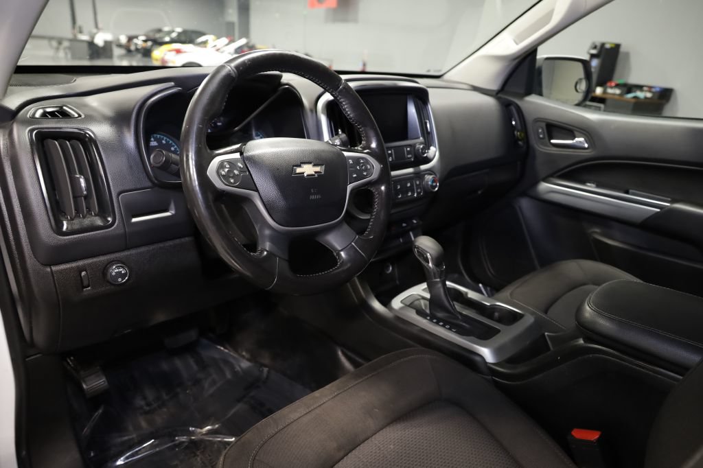 Used 2022 Chevrolet Colorado LT w/ Fleet Safety Package RWD image 18