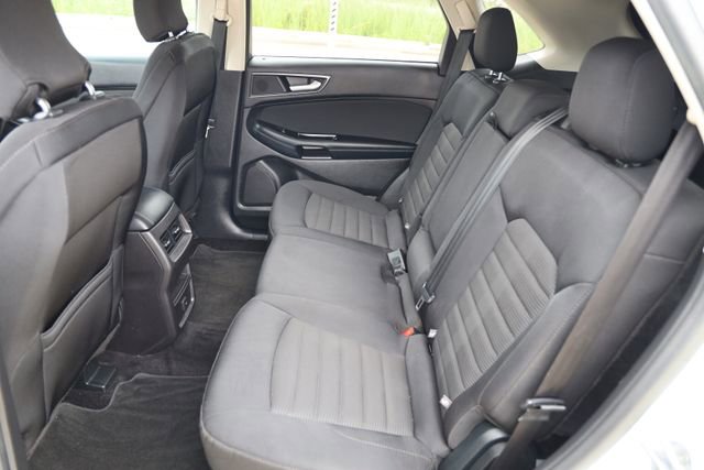 Used 2015 Ford Edge SEL FWD image 12