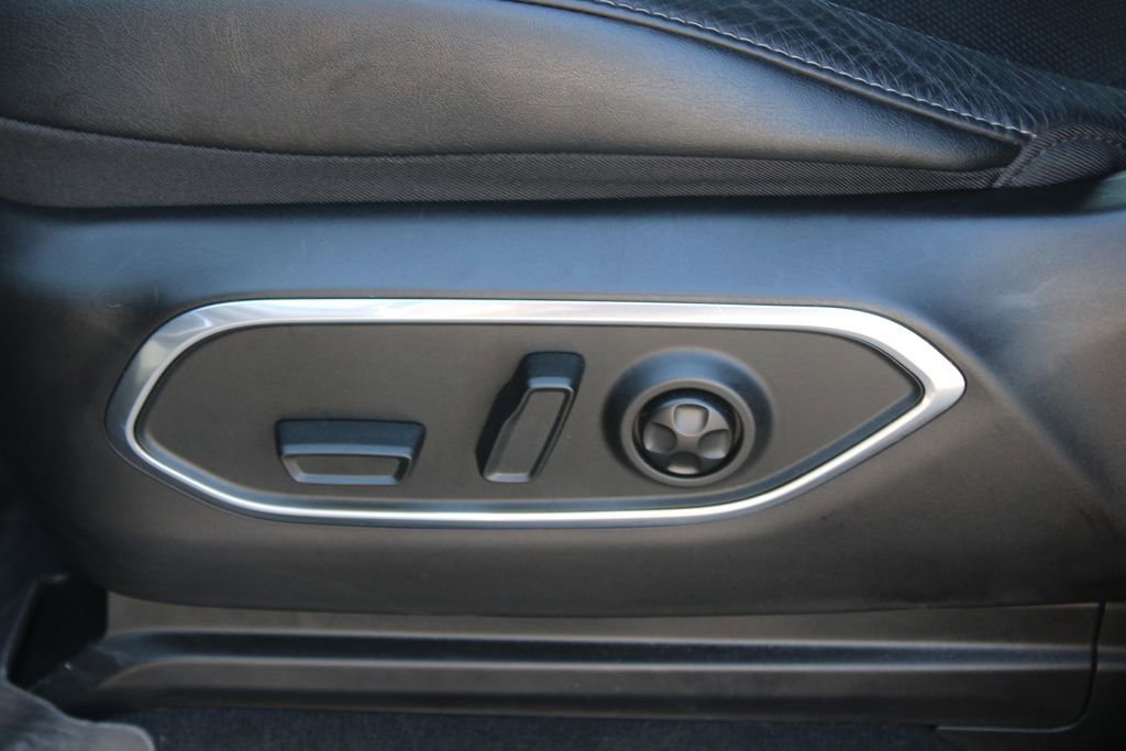 Used 2024 Jeep Wagoneer Series II w/ Flexible Seating Group image 21