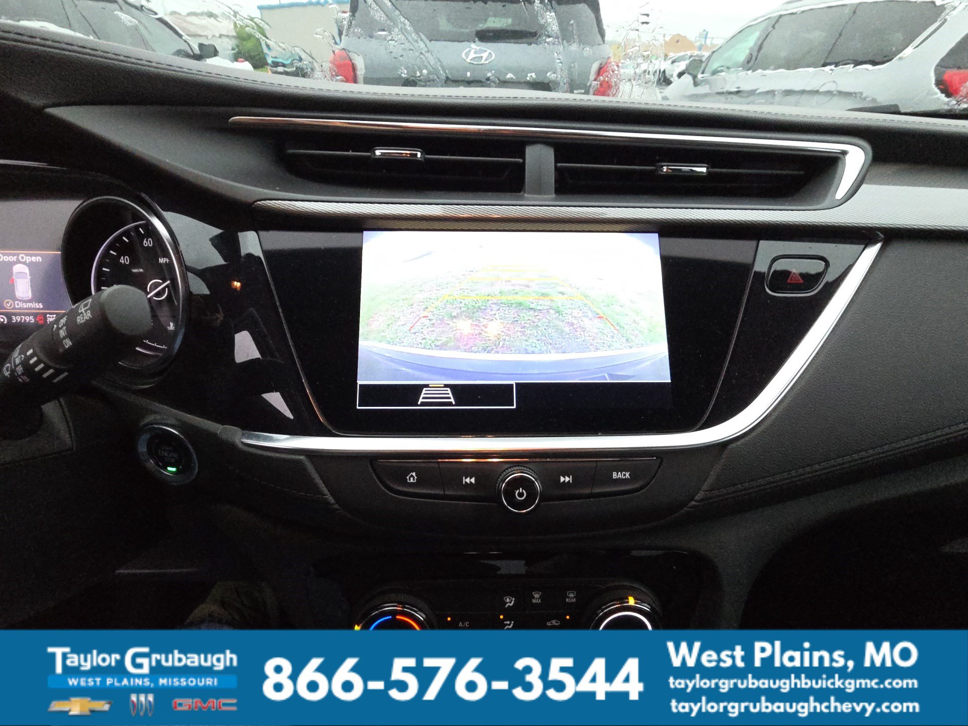 Used 2023 Buick Encore GX Preferred w/ Cold Weather Comfort Package AWD/4WD image 11