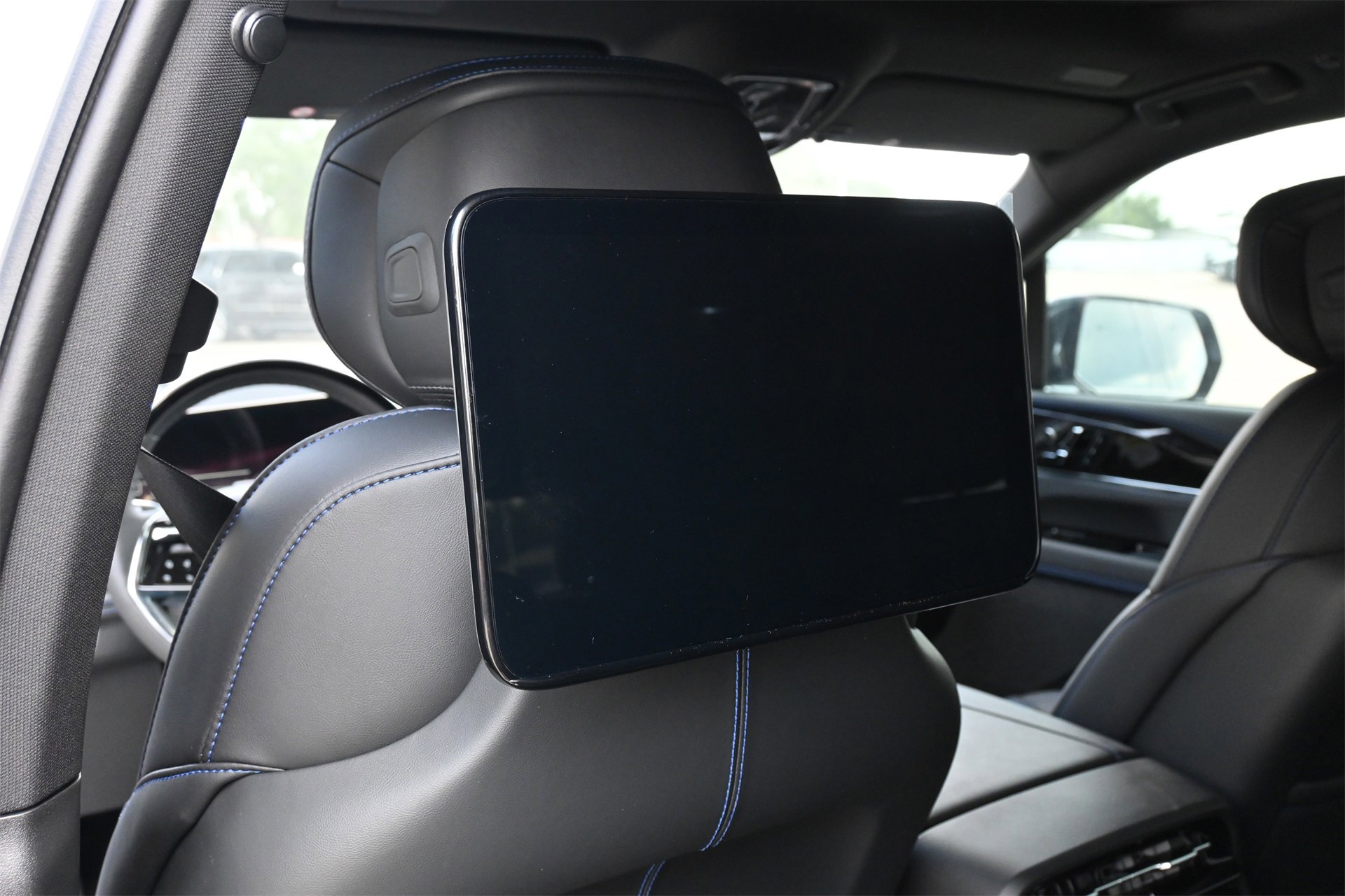 New 2026 Cadillac Escalade IQ Sport 1 image 16