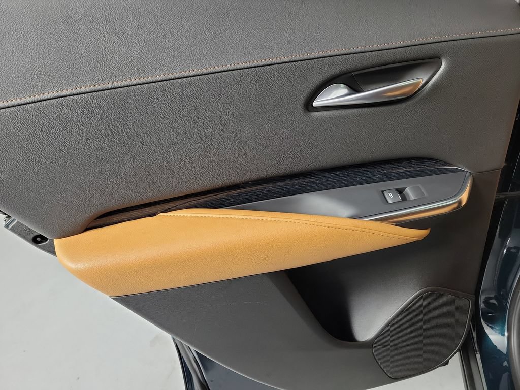 Certified 2025 Cadillac XT4 Sport FWD image 13