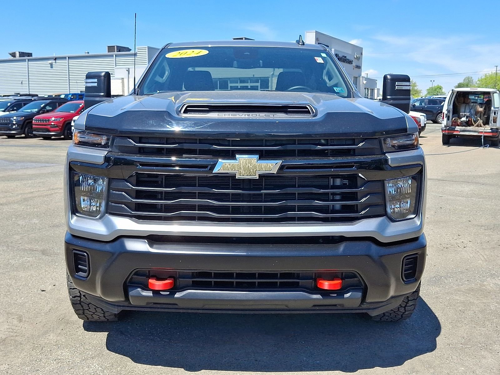 Used 2024 Chevrolet Silverado 2500 W/T w/ WT Convenience Package AWD/4WD image 2