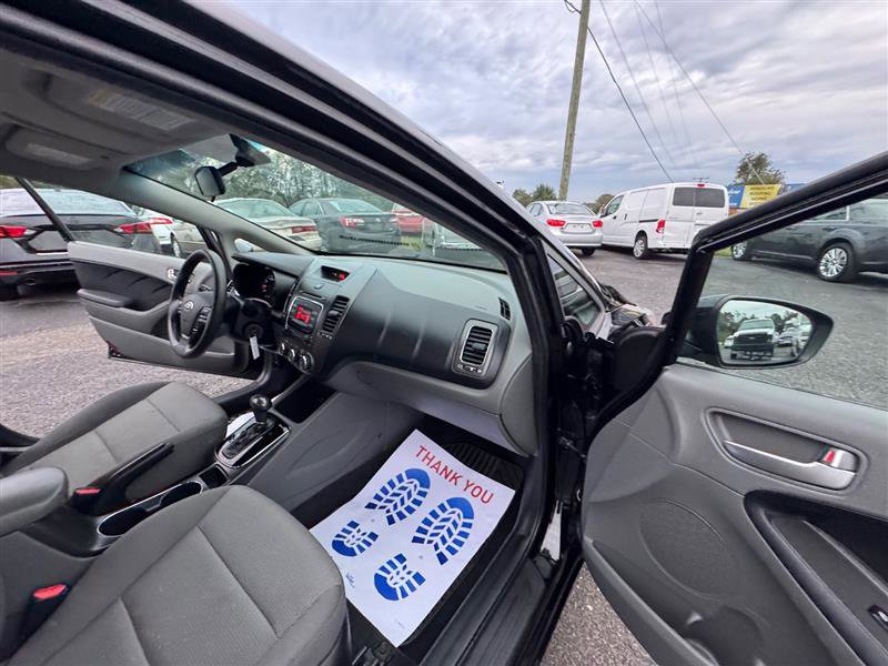 Used 2018 Kia Forte LX image 36