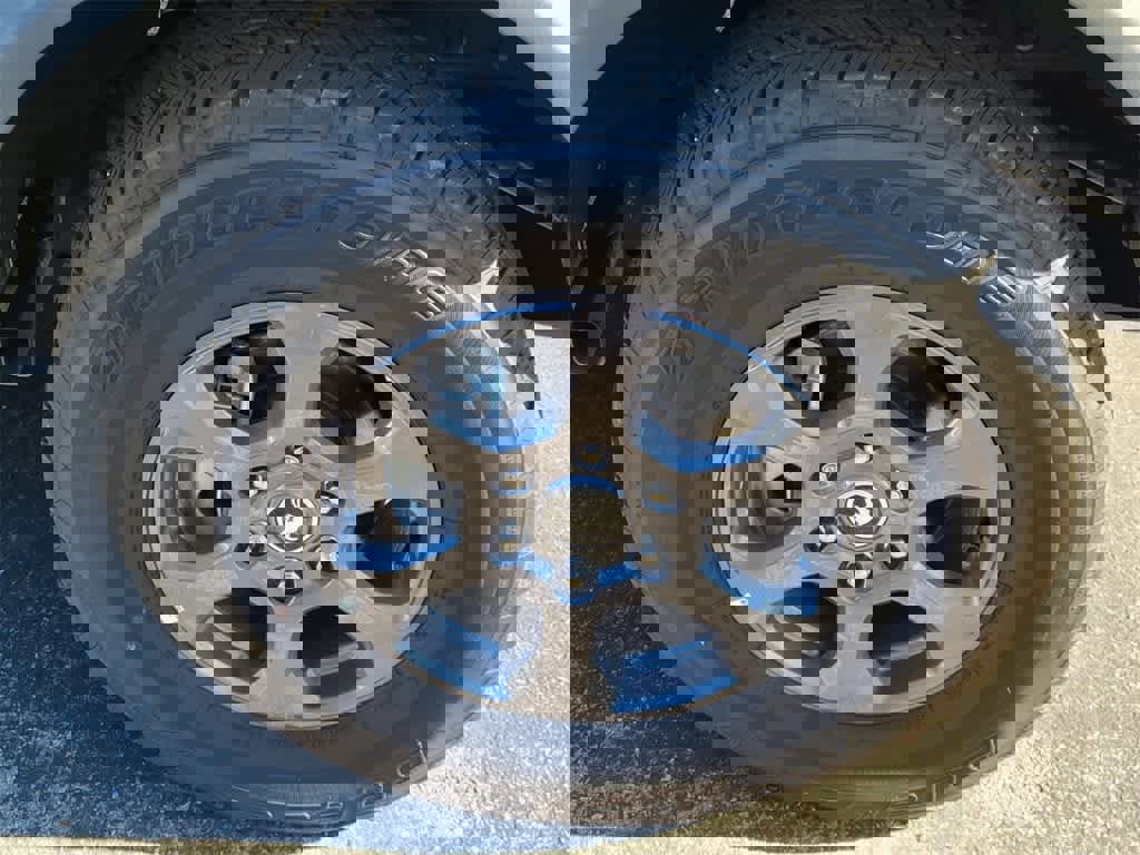 Used 2025 Ford Bronco Big Bend image 4