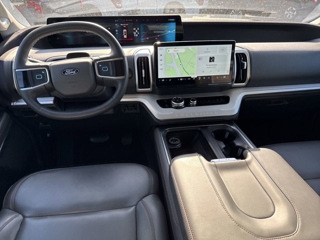 Used 2025 Ford Expedition Active image 23