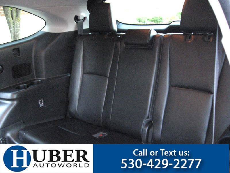 Used 2022 Toyota Highlander XLE AWD/4WD image 13