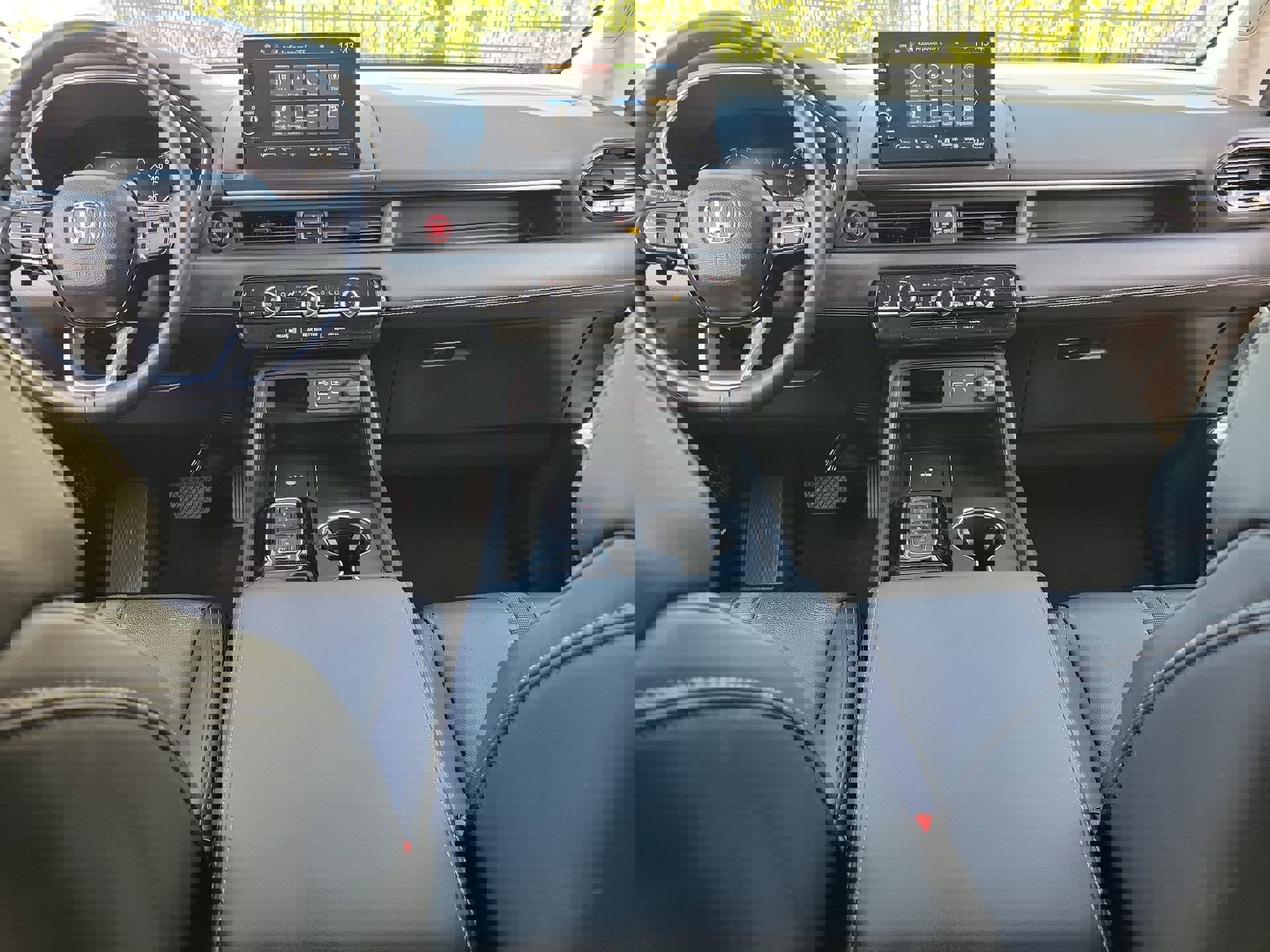 Used 2025 Honda Pilot Touring image 15