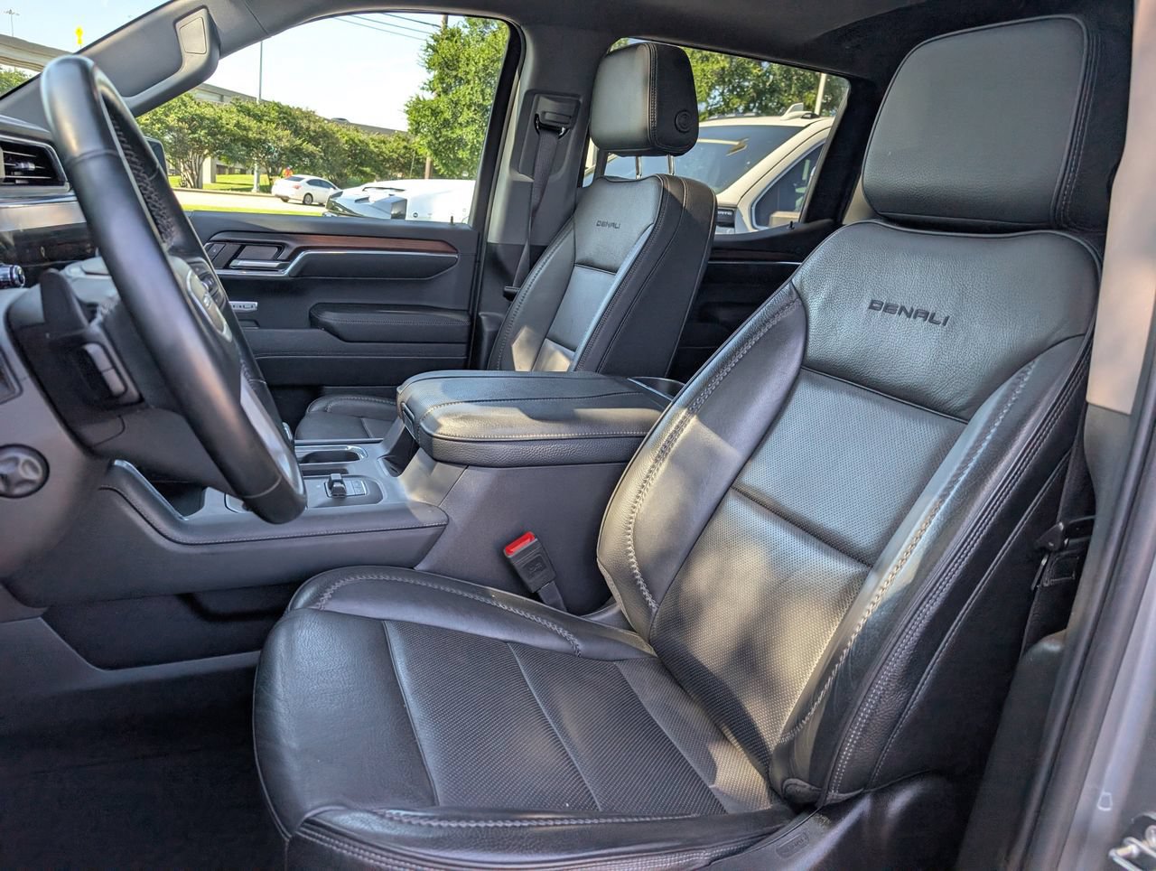 Used 2024 GMC Sierra 1500 Denali RWD image 24