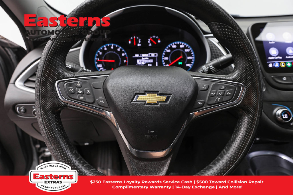 Used 2023 Chevrolet Malibu LT FWD image 11