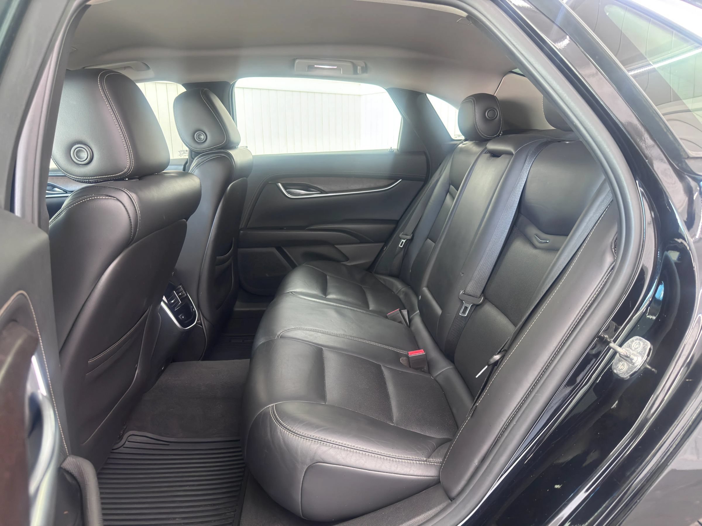 Used 2019 Cadillac XTS Luxury FWD image 12