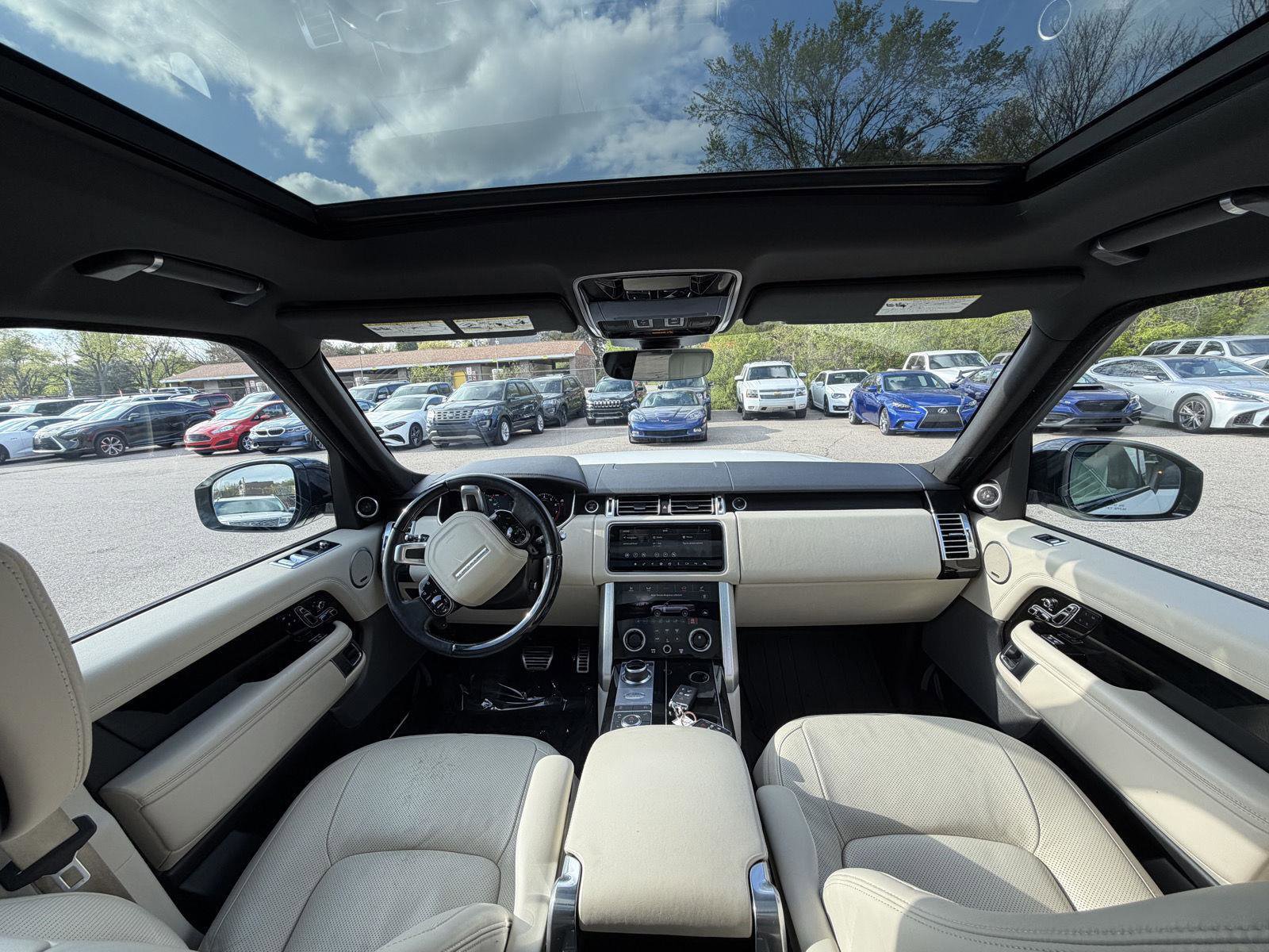 Used 2021 Land Rover Range Rover P525 Westminster Edition LWB AWD/4WD image 27