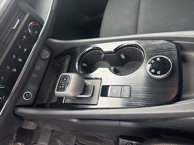 Used 2023 Nissan Rogue S AWD/4WD image 13