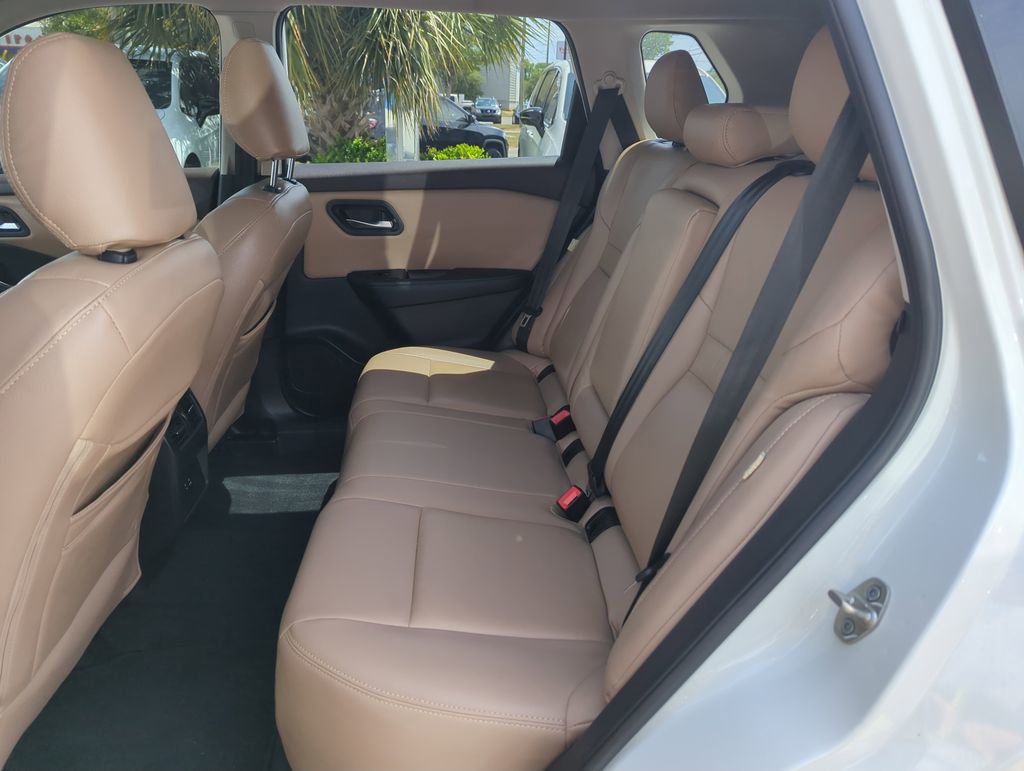 Used 2021 Nissan Rogue SV image 28