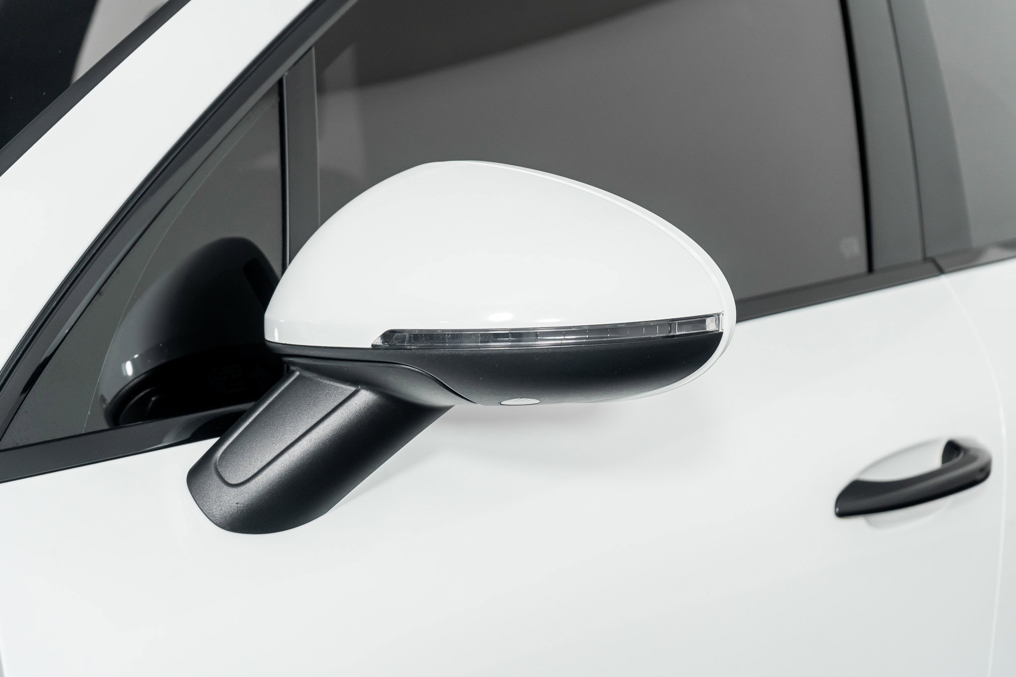 Used 2017 Porsche Macan S image 24