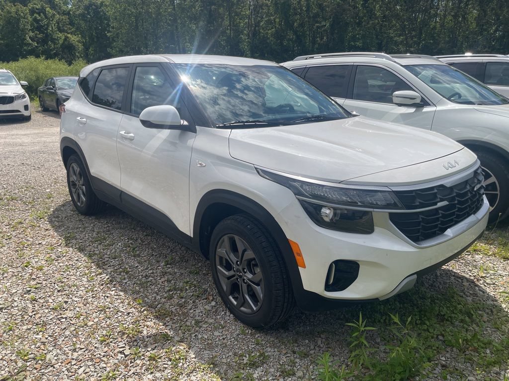 Certified 2024 Kia Seltos LX