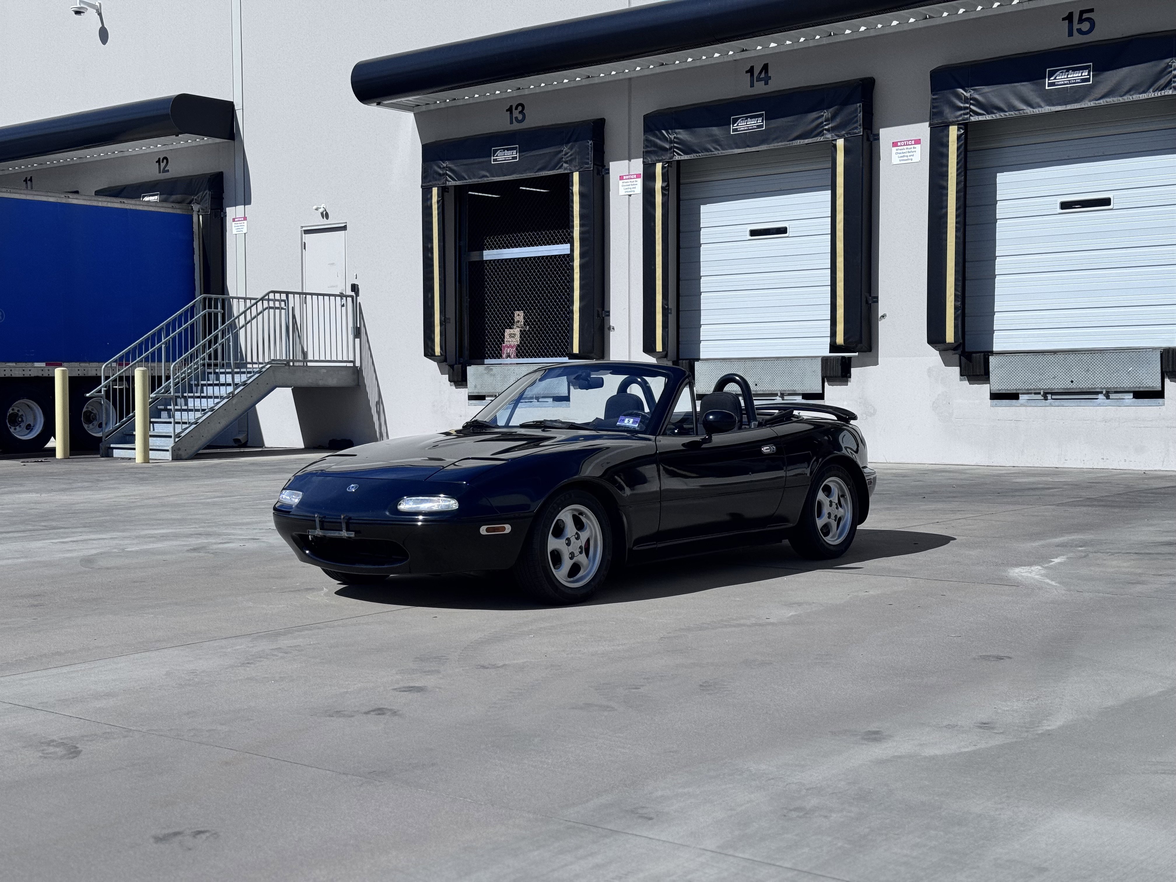 Used 1996 MAZDA MX-5 Miata image 3
