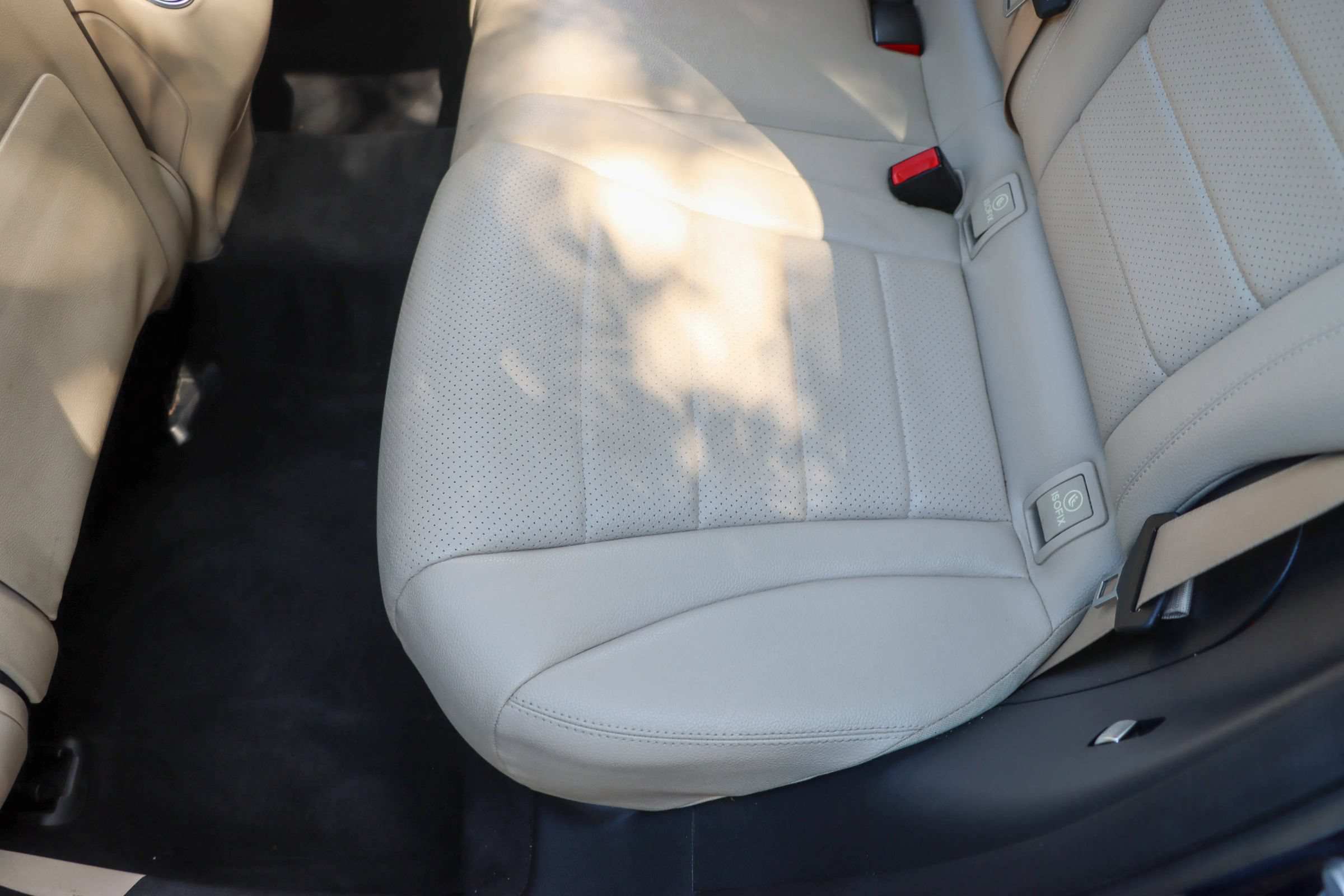 Used 2016 Mercedes-Benz GLC 300 w/ Multimedia Package image 18